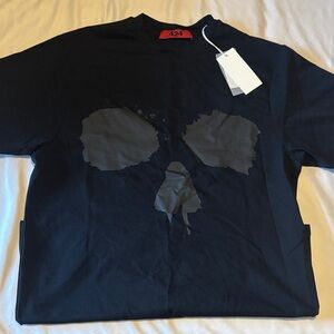 Never worn 424 Black Skull t shirt